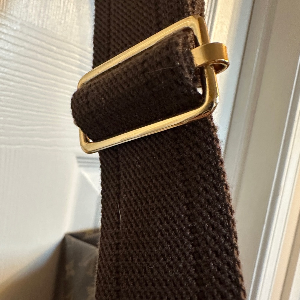 Congo Brown Monogram Messenger Bag - Picture 15 of 16